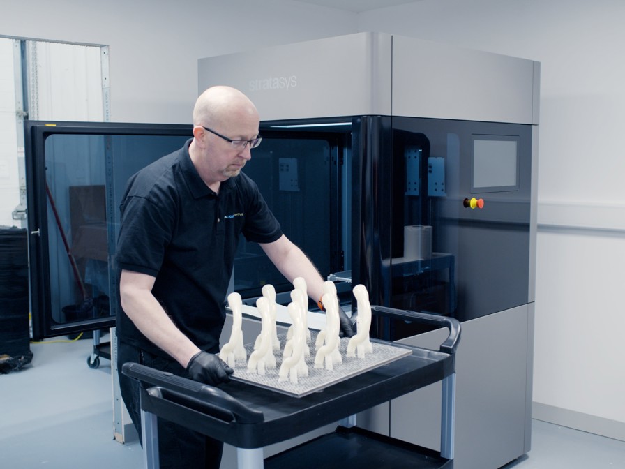 The surface finish of the mandrels produced using the Neo450s greatly reduces the post-processing time and almost completely minimizes the need for manual-labor and handling of the parts