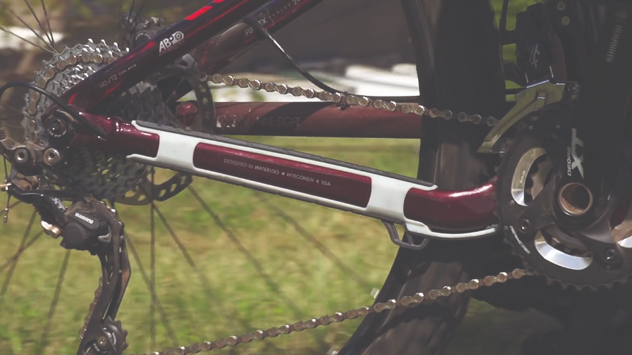 Trek’s Objet500 Connex3 created this durable Digital ABS
chain guard with rubber-like components in one print job.