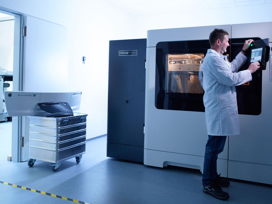 Much more flexible production services for end-use&nbsp;parts with the use of the Fortus 900mc in the&nbsp;manufacturing process.