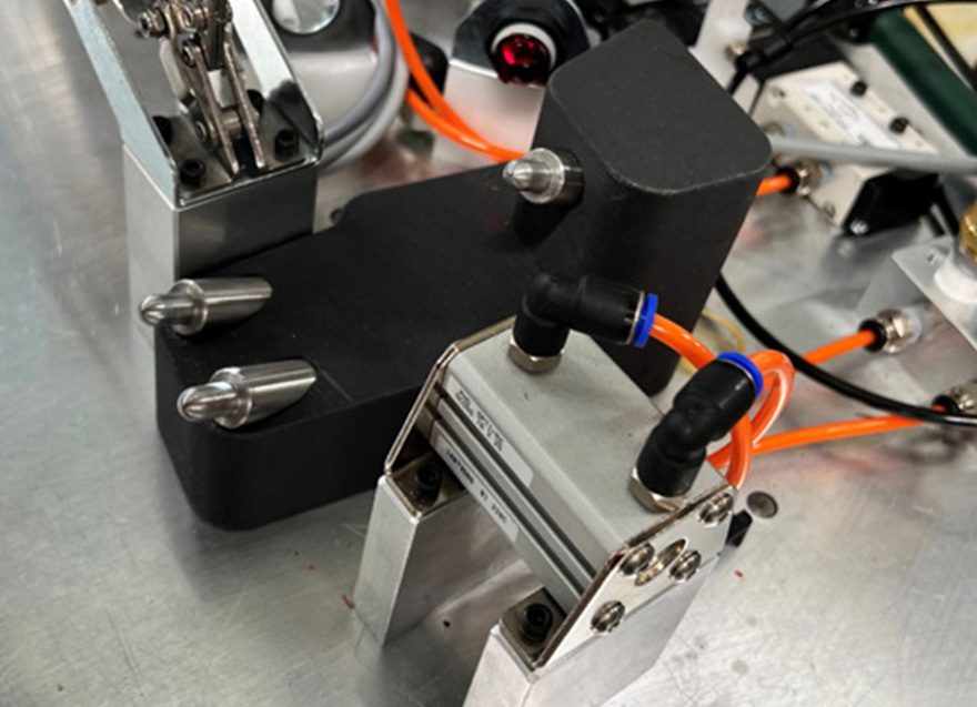 J.W. Speaker Use Case on FDM F370CR and Nylon CF-10.